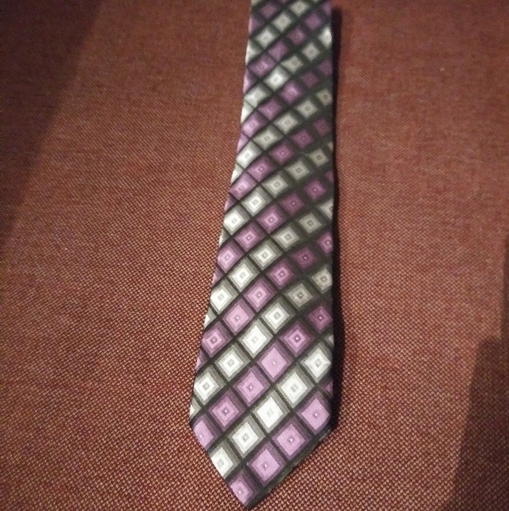 Van Heusen 100% Silk Tie
